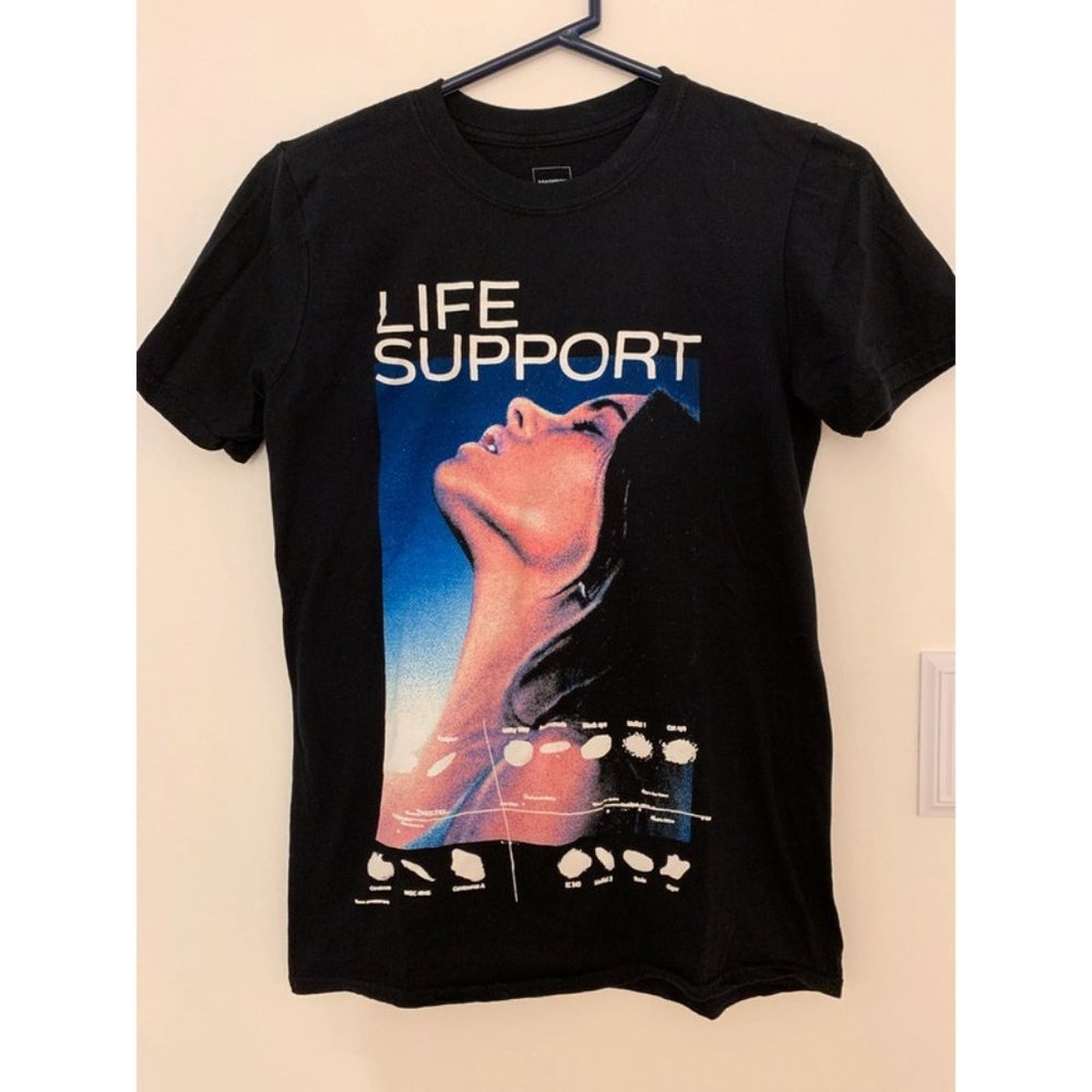 Gently used Madison Beer Life Support tour t-shirt
